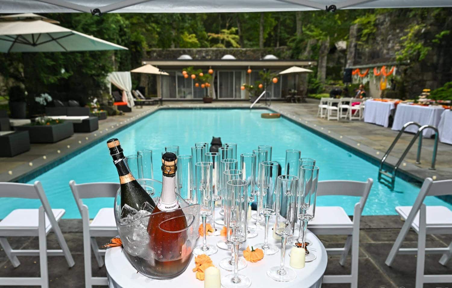 Planning an Engagement Party? Here Are 10 Creative Ways To Celebrate in the Great Outdoors  (2026) | Peerspace