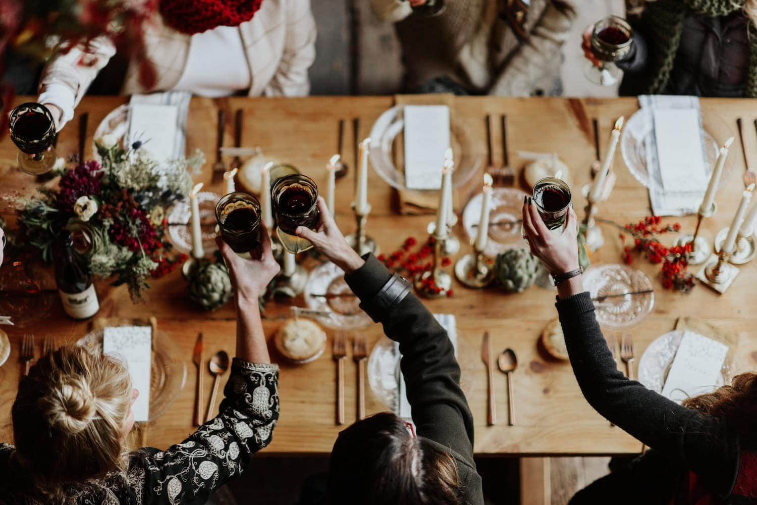 12 Trendy Friendsgiving Ideas Your Friends Will Love (2026) | Peerspace